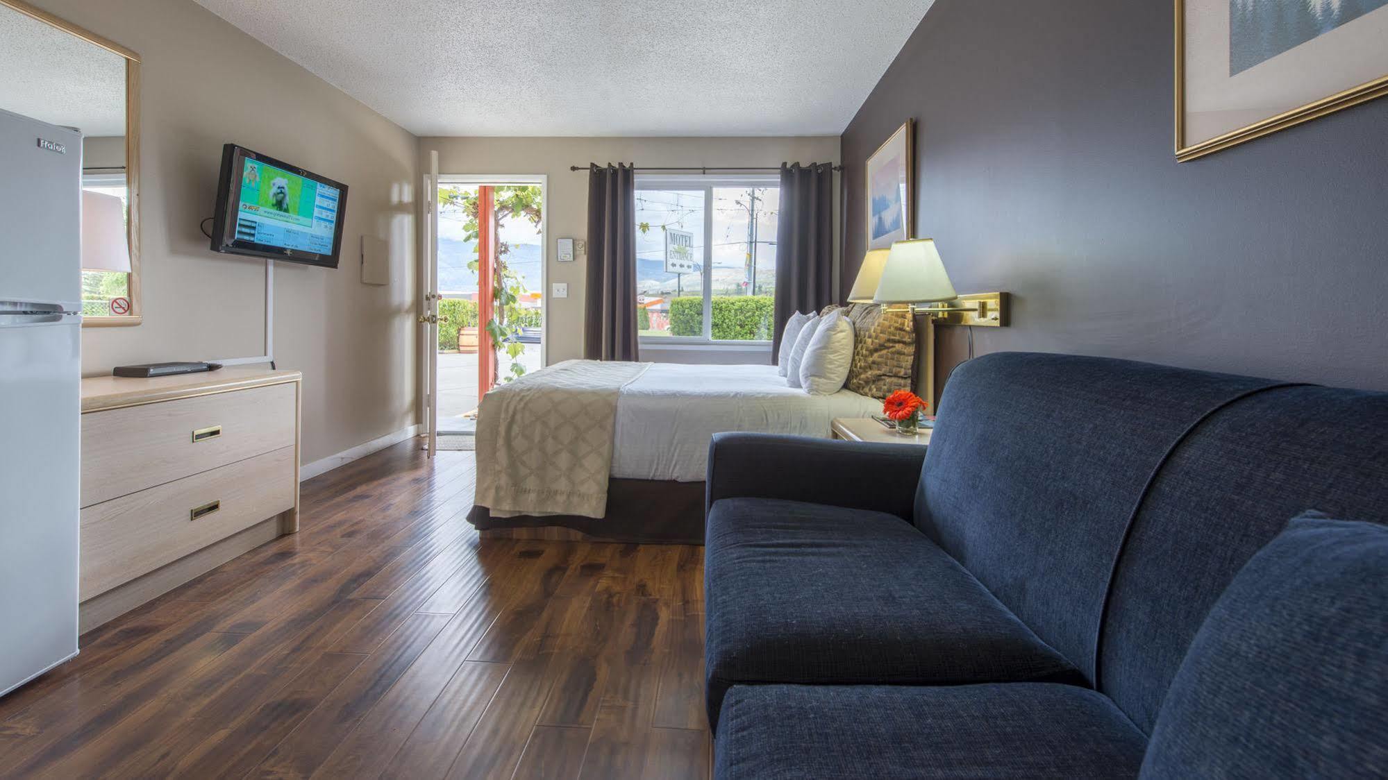 Maple Leaf Motel Inn Towne Osoyoos Kültér fotó